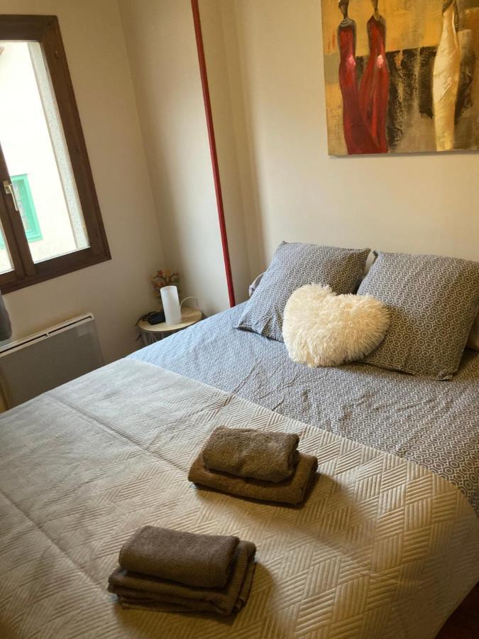 Appartement De La Breche 44 M2 Place Drouaise Au Coeur Historique Chartres Bagian luar foto